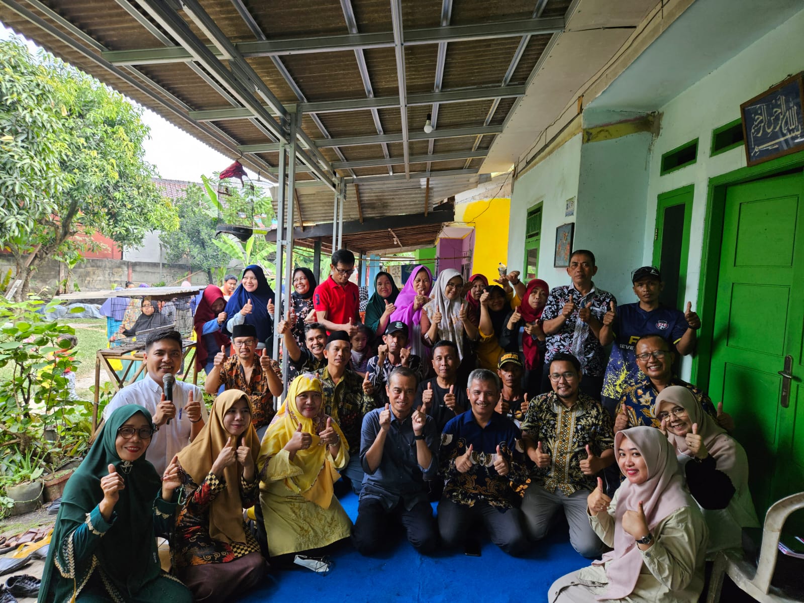 MENGEMBANGKAN KEMAMPUAN KOMUNIKASI CERDAS SEBAGAI LIFE SKILL DI ERA SOCIETY 5.0 PADA MASYARAKAT KELURAHAN PONDOK BENDA RW 03 RT 02 KECAMATAN PAMULANG (TAHUN 2023)